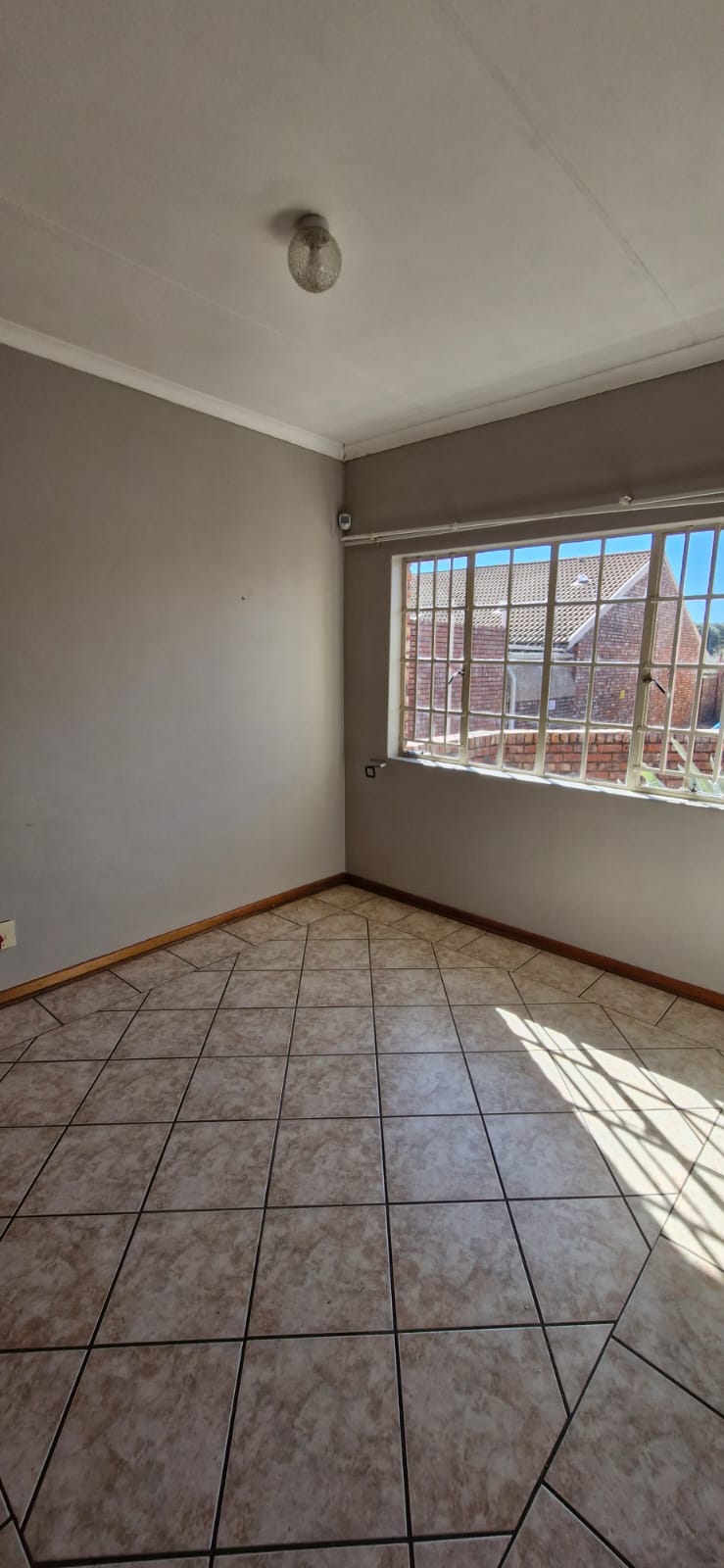 To Let 3 Bedroom Property for Rent in Uitsig Free State